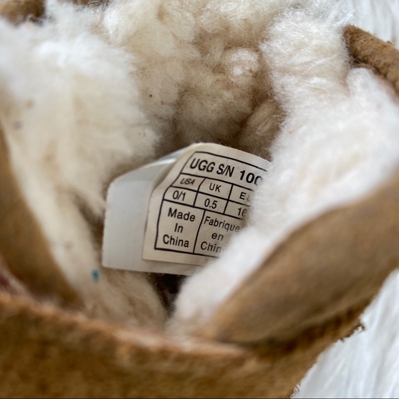 UGG Infant Boots - Picture 3 of 5